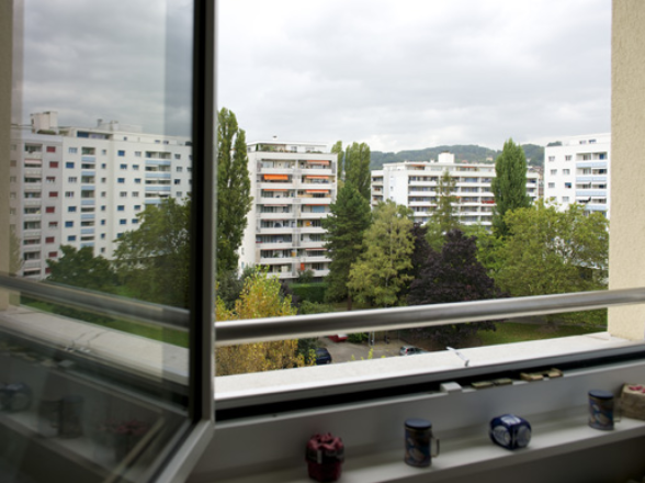 Vue sur immeubles d’habitation du quartier de Florissant, photo : Fabian Biasio.