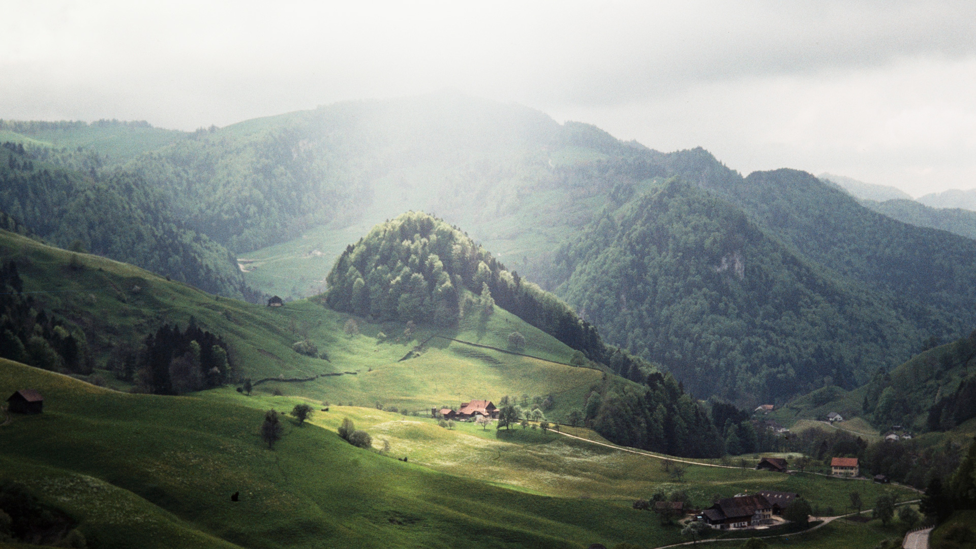 Der-Passwang-Pass-im-Solothurner-Jura-Keystone-167752739_web
